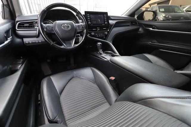 Photo of 2021 Predawn Gray Mica Toyota Camry