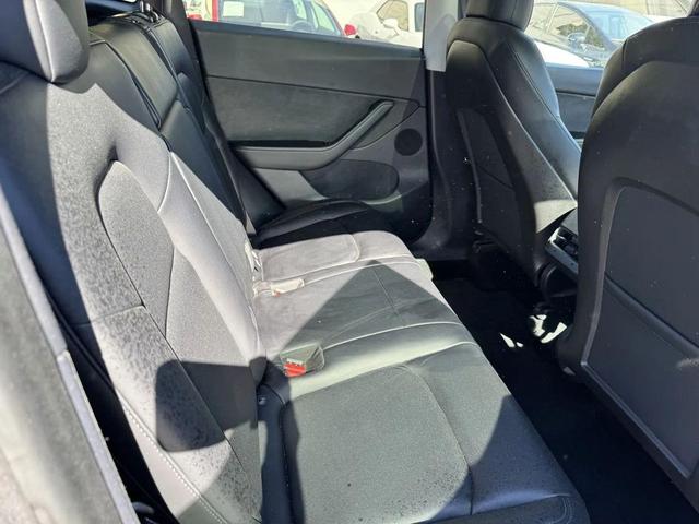 Photo of 2020 Grey Tesla Model Y