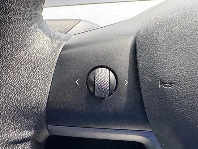 Photo of 2021 Pearl White Multi-Coat Tesla Model Y