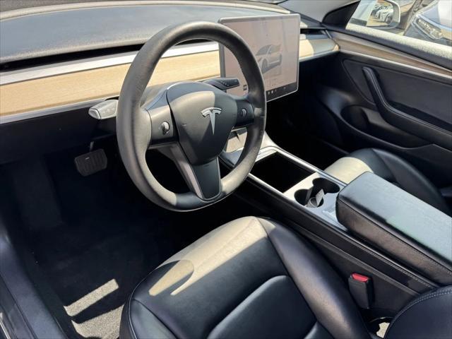 Photo of 2022 Pearl White Multi-Coat Tesla Model 3