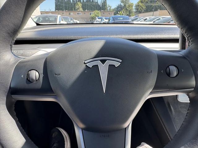 Photo of 2021 Pearl White Multi-Coat Tesla Model Y