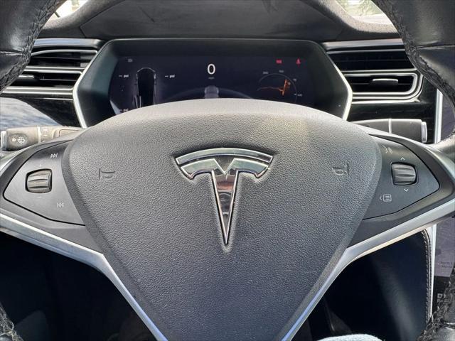 Photo of 2017 Black Tesla Model X