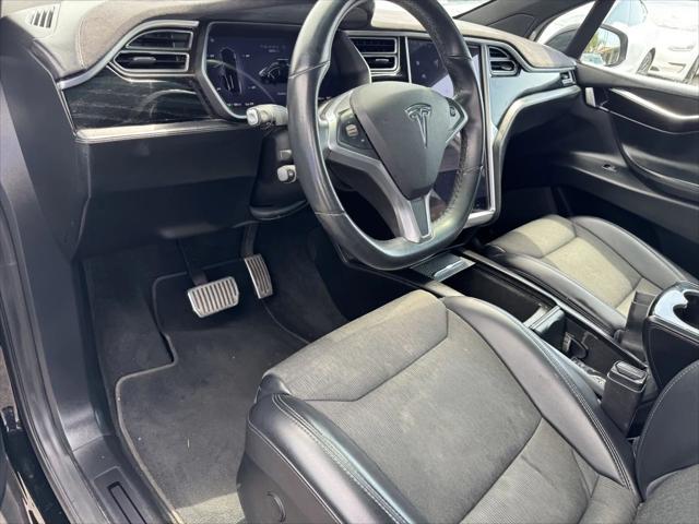 Photo of 2017 Black Tesla Model X
