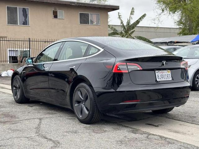 Photo of 2019 Solid Black Tesla Model 3