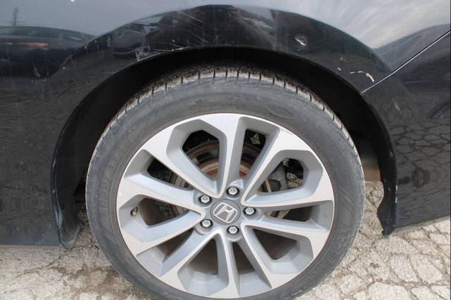 Photo of 2015 Crystal Black Pearl Honda Accord