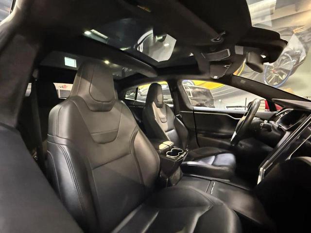 Photo of 2016 Red Multi-Coat Tesla Model S