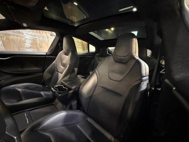 Photo of 2016 Red Multi-Coat Tesla Model S