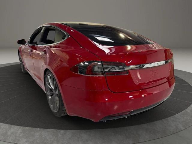 Photo of 2016 Red Multi-Coat Tesla Model S