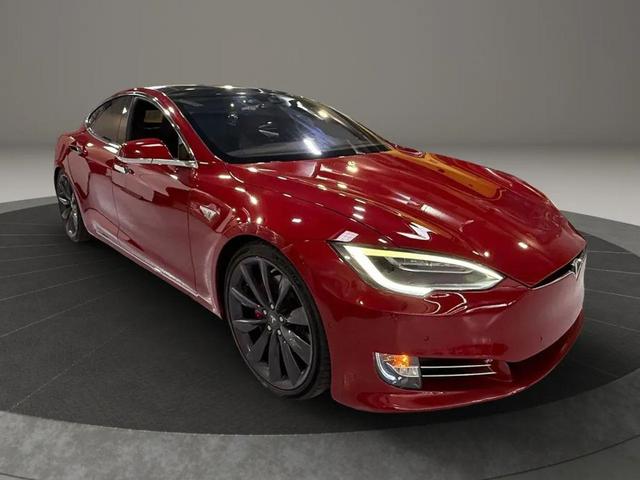 Photo of 2016 Red Multi-Coat Tesla Model S