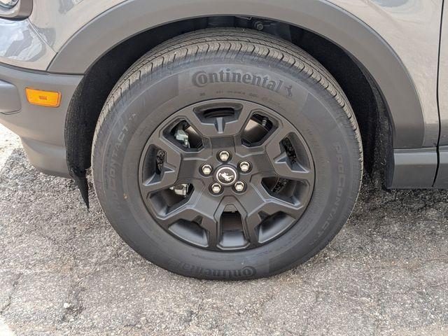 Photo of 2024 Gray Metallic Ford Bronco Sport