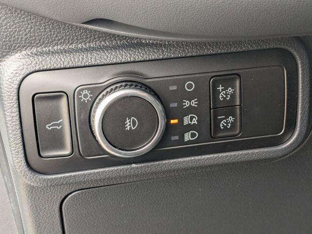 Photo of 2025 Star White Ford Explorer