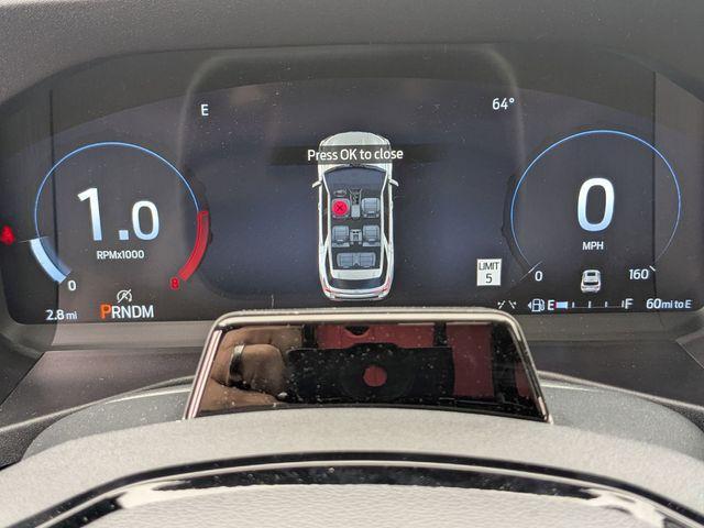 Photo of 2025 Star White Ford Explorer