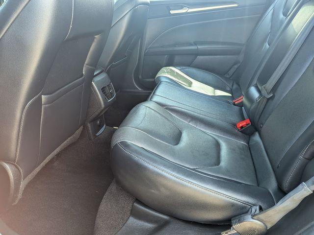 Photo of 2019 Black Ford Fusion Hybrid