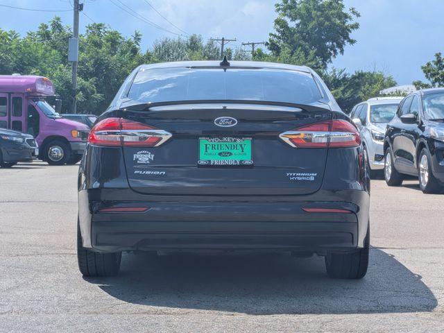 Photo of 2019 Black Ford Fusion Hybrid