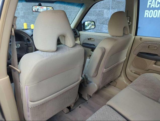 Photo of 2005 Beige Honda CR-V