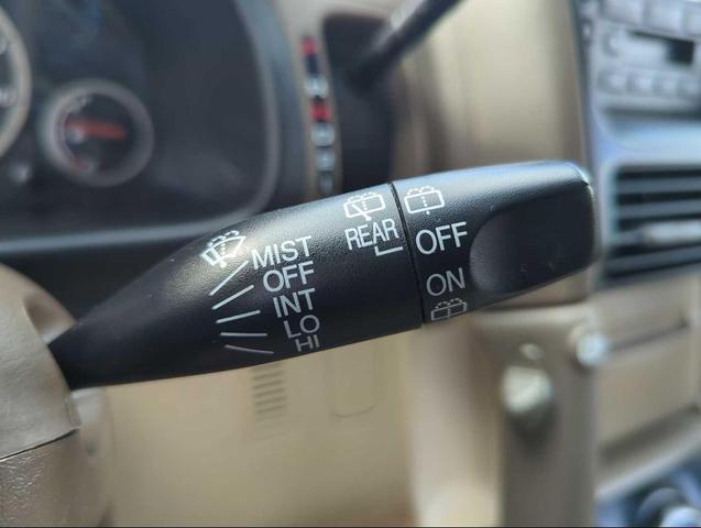 Photo of 2005 Beige Honda CR-V