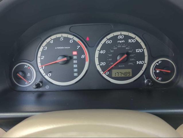 Photo of 2005 Beige Honda CR-V
