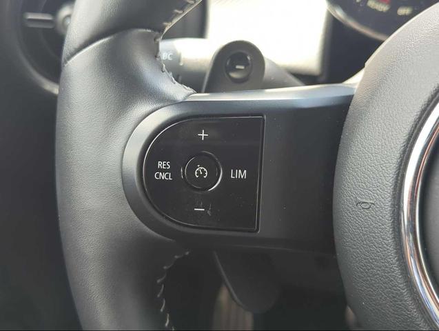 Photo of 2022 Black MINI Hardtop