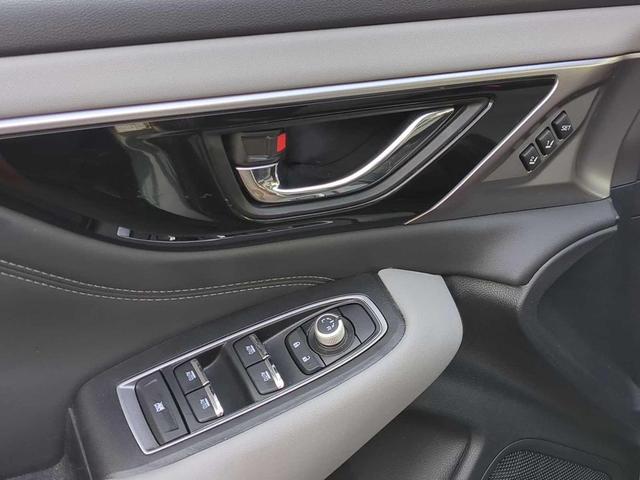 Photo of 2025 Gray Subaru Outback