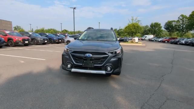 Photo of 2025 Gray Subaru Outback