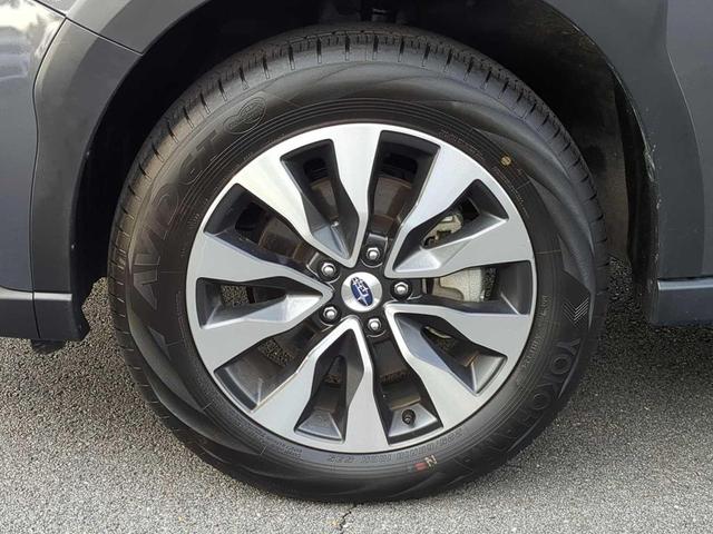 Photo of 2025 Gray Subaru Outback