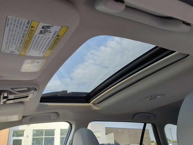 Photo of 2025 Gray Subaru Outback