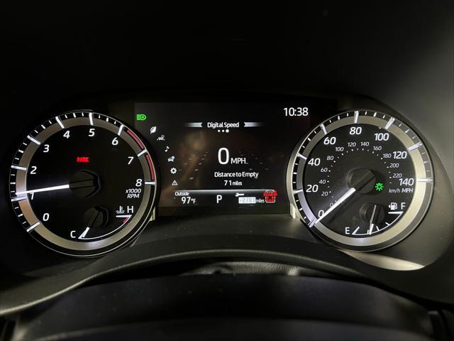 Photo of 2024 Magnetic Gray Toyota Highlander
