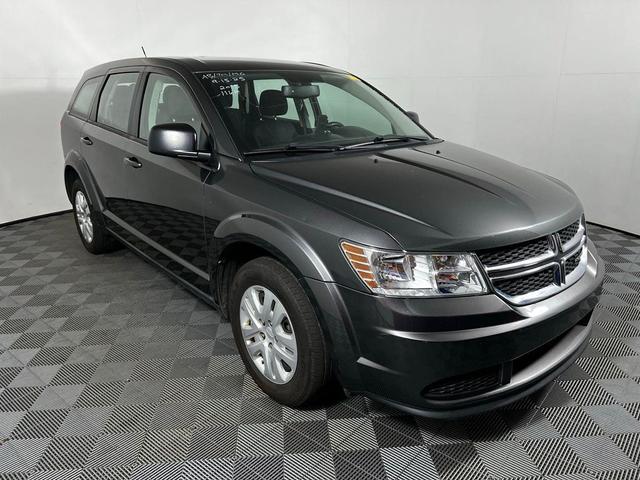 Photo of 2015 Granite Crystal Metallic Clearcoat Dodge Journey