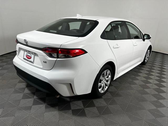 Photo of 2024 Ice Cap Toyota Corolla