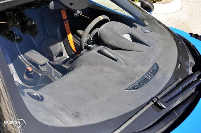 Photo of 2019 Paris Blue McLaren 600LT