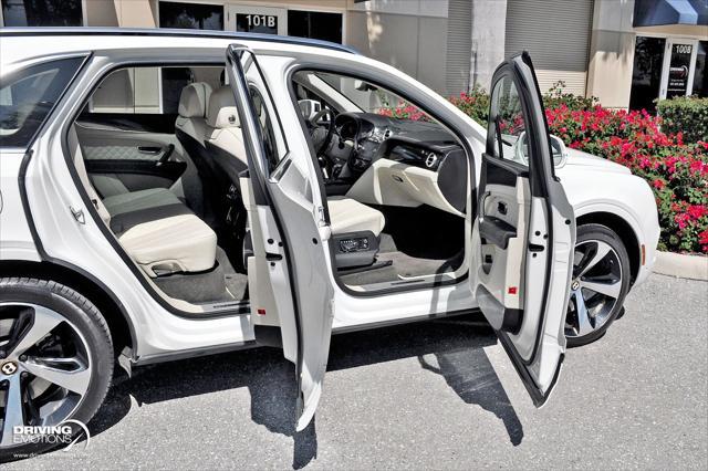 Photo of 2020 Glacier White Solid Bentley Bentayga