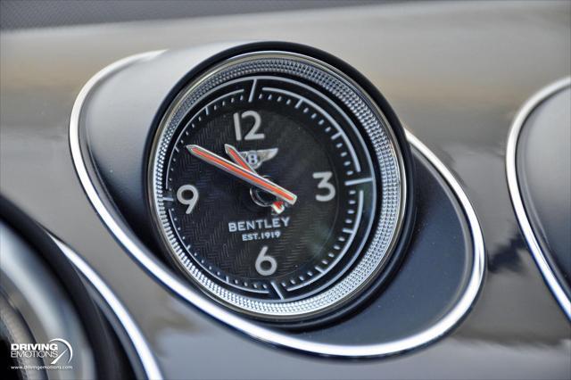 Photo of 2020 Glacier White Solid Bentley Bentayga