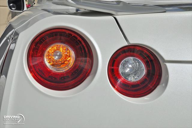Photo of 2019 Pearl White Tricoat Nissan GT-R