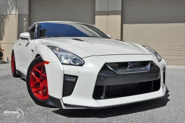 Photo of 2019 Pearl White Tricoat Nissan GT-R