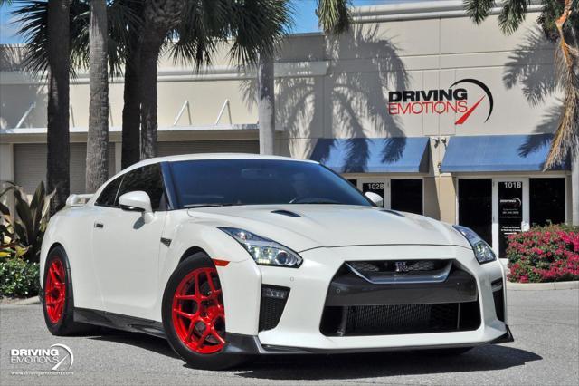 Photo of 2019 Pearl White Tricoat Nissan GT-R