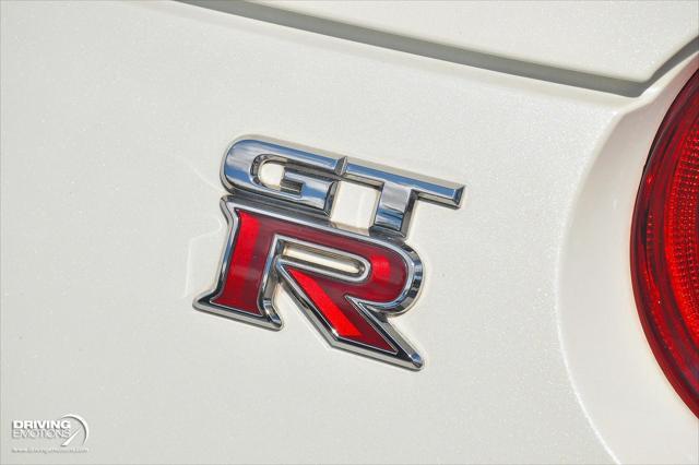 Photo of 2019 Pearl White Tricoat Nissan GT-R