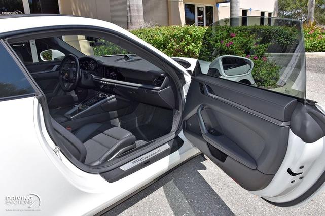 Photo of 2020 White Porsche 911