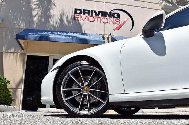 Photo of 2020 White Porsche 911