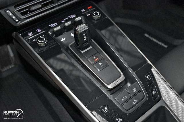 Photo of 2020 White Porsche 911