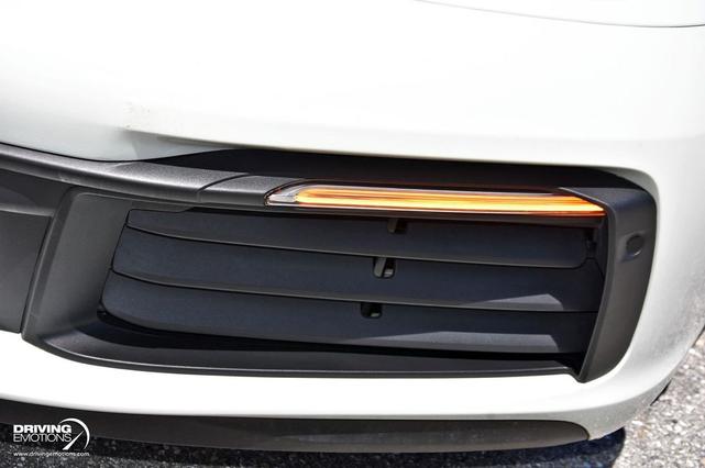 Photo of 2020 White Porsche 911