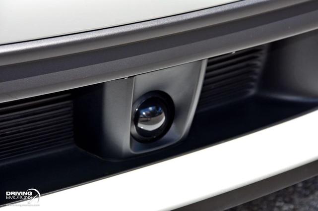 Photo of 2020 White Porsche 911