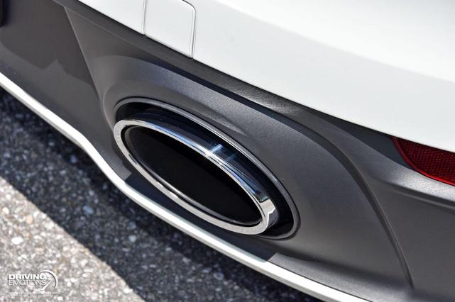 Photo of 2020 White Porsche 911