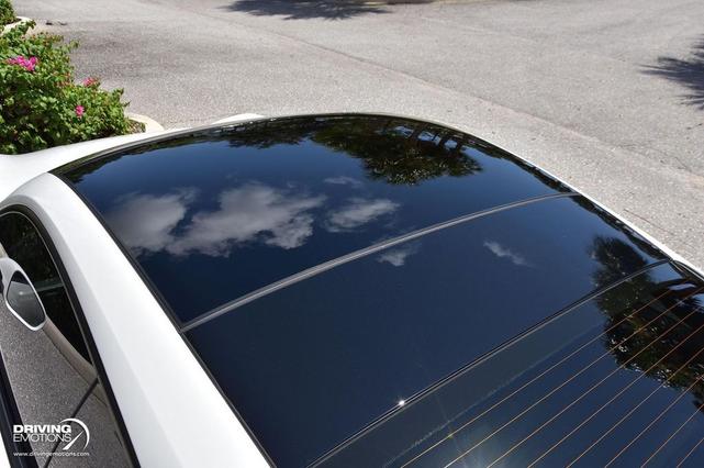 Photo of 2020 White Porsche 911