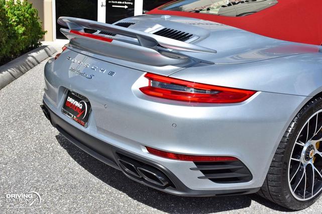 Photo of 2018 Rhodium Silver Metallic Porsche 911
