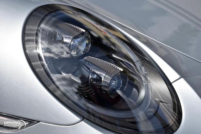 Photo of 2018 Rhodium Silver Metallic Porsche 911