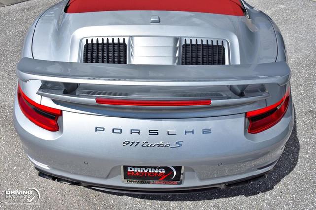 Photo of 2018 Rhodium Silver Metallic Porsche 911