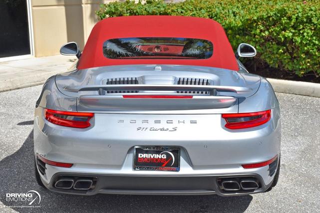 Photo of 2018 Rhodium Silver Metallic Porsche 911