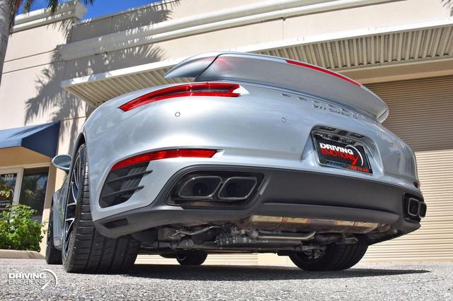 Photo of 2018 Rhodium Silver Metallic Porsche 911