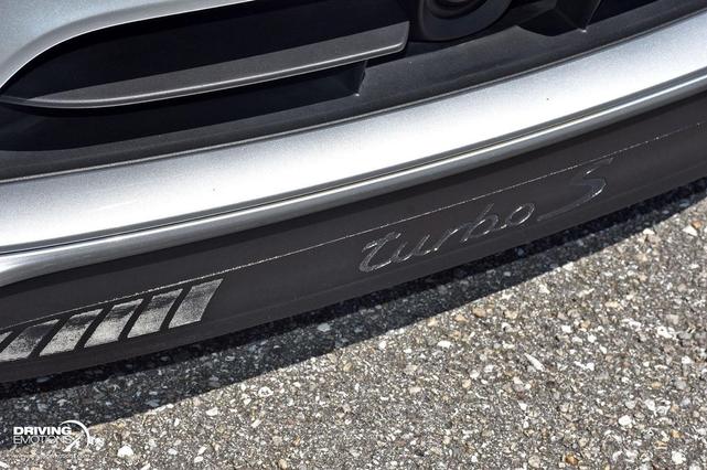 Photo of 2018 Rhodium Silver Metallic Porsche 911