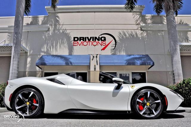 Photo of 2024 White Ferrari SF90 Spider